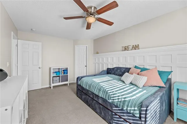 $385,000 | 517 Northeast Hans Drive, Blue Springs, MO 64014