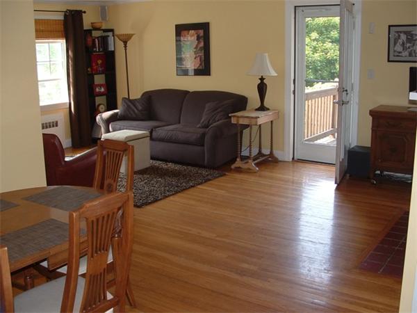 4 Sherwood Road Worcester, MA 01602 - Photo 3 of 9 Gallery Image 3