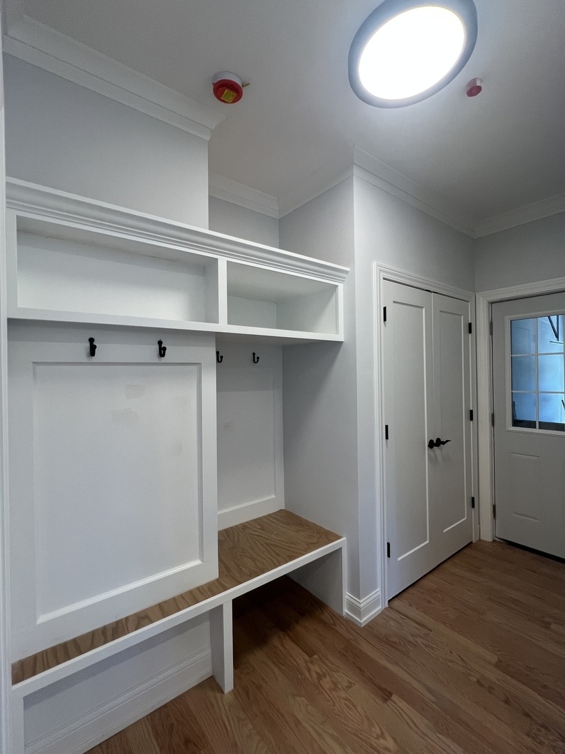 10832 Massasoit Avenue Chicago Ridge, IL 60415 - Photo 2 of 14 a view of an empty room