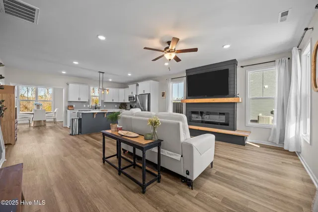 $435,000 | 1029 Setting Sun Boulevard Northeast, Winnabow, NC 28479