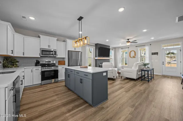 $435,000 | 1029 Setting Sun Boulevard Northeast, Winnabow, NC 28479