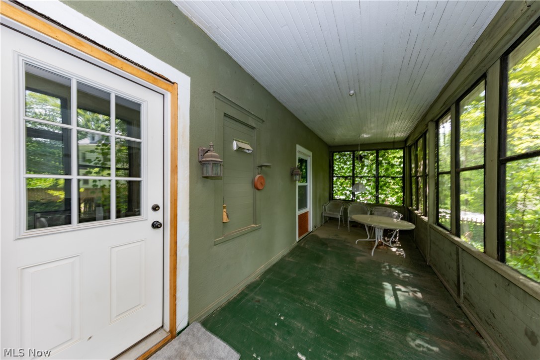 2922 Somerton Road Cleveland, OH 44118 - Photo 31 of 32