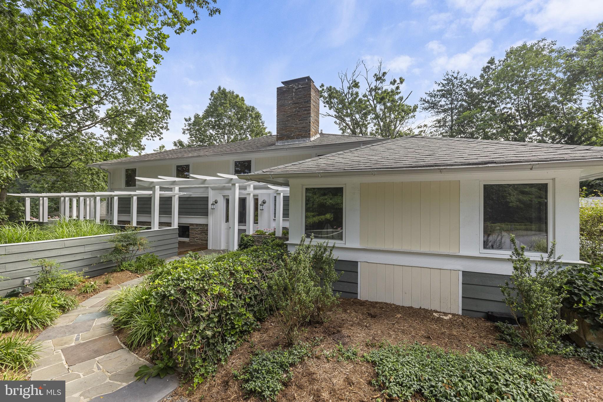 45220 Clarks Mill Road Hollywood, MD 20636 - Photo 14 of 45 Guest BR-BA known as 'The Beverly'.