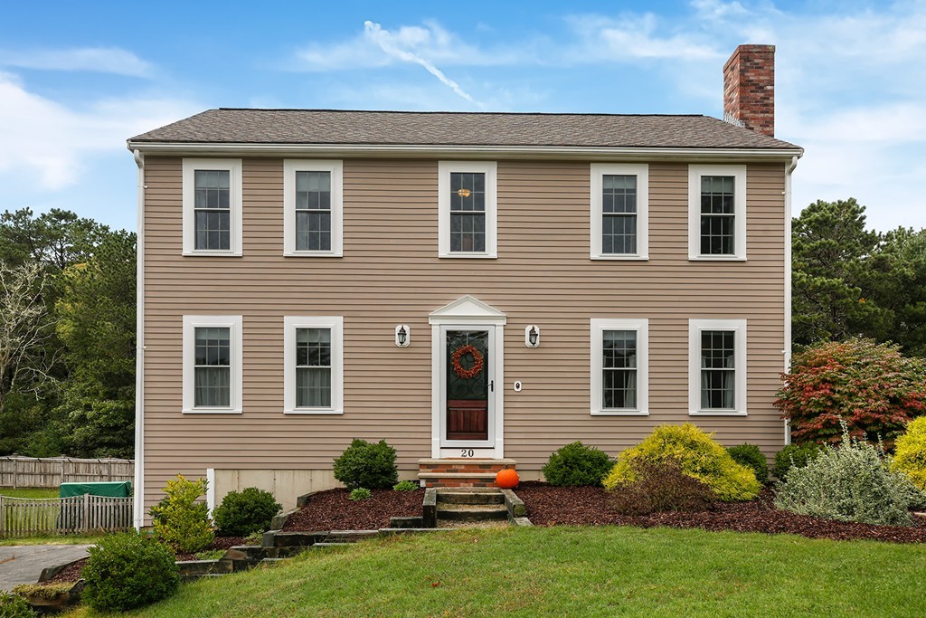 20 Chamber Rock Road Bourne, MA 02532 - Photo 1 of 30 a front view of a house with garden