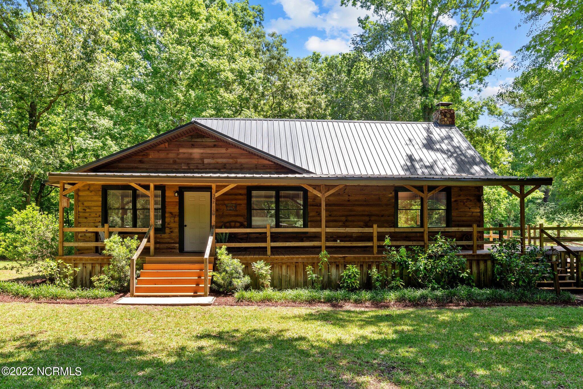 357 Dover Road Cove City, NC 28523 - Photo 2 of 52 2-web-or-mls-COX_4069