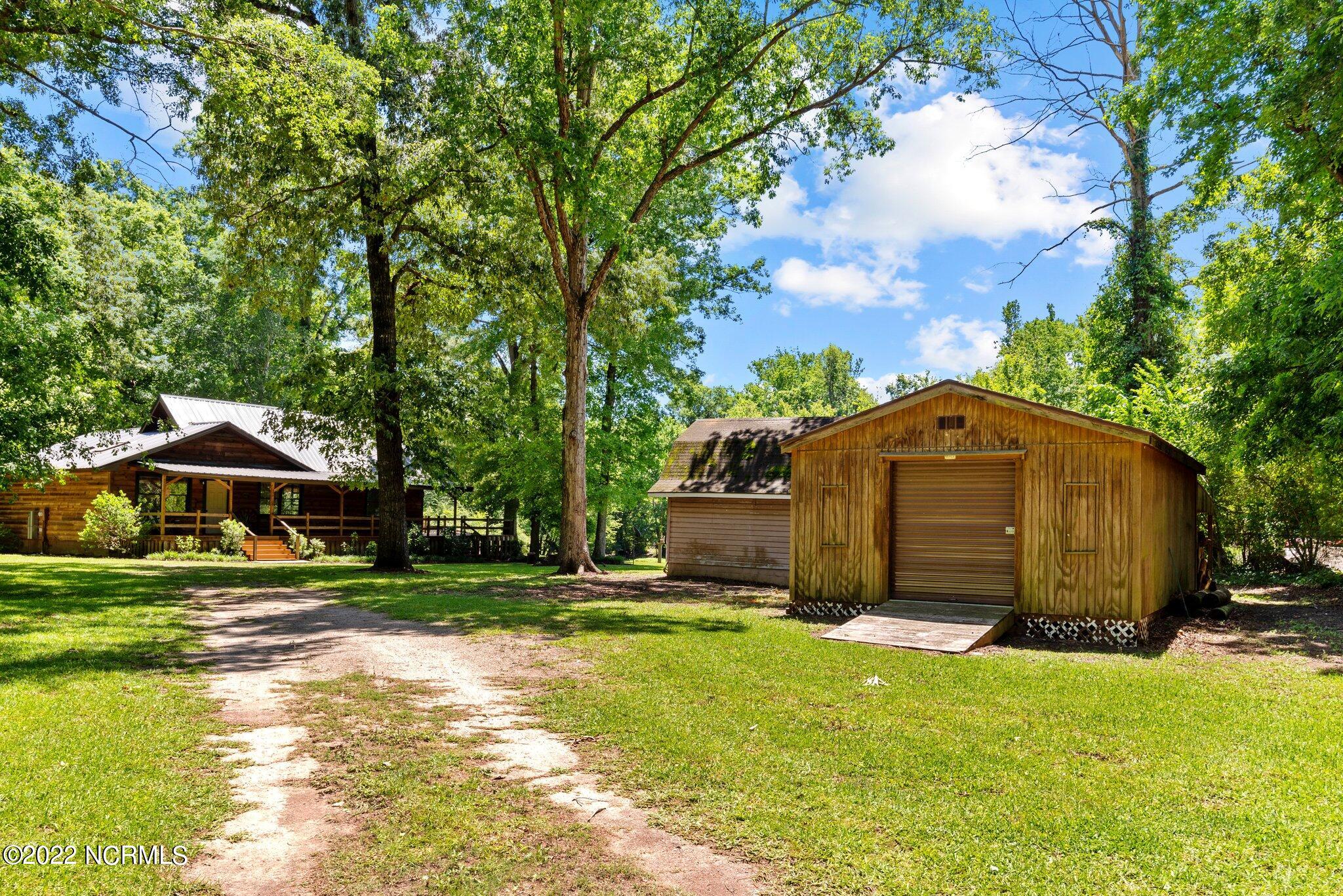357 Dover Road Cove City, NC 28523 - Photo 4 of 52 4-web-or-mls-COX_4067