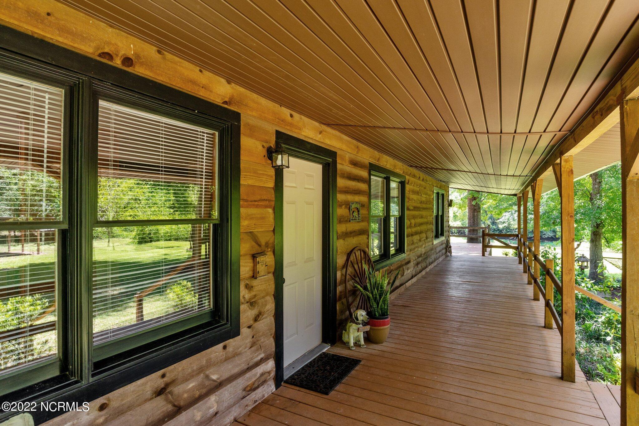 357 Dover Road Cove City, NC 28523 - Photo 8 of 52 8-web-or-mls-COX_4074