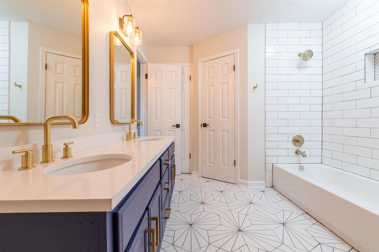 7290 Barnstable Road Memphis, TN 38125 - Photo 18 of 25 Gallery Image 18