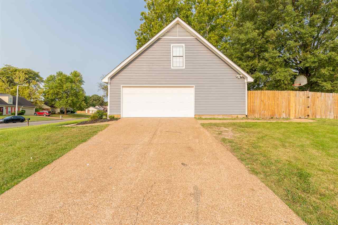 7290 Barnstable Road Memphis, TN 38125 - Photo 3 of 25 Gallery Image 3
