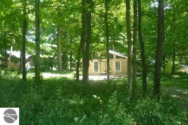 13343 Goose Road Beulah, MI 49617 - Photo 3 of 18 1709218-2.JPG