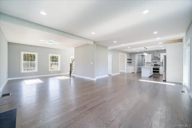 $799,900 | 83 Bible Camp Road, Bloomingburg, NY 12721