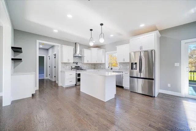 $799,900 | 83 Bible Camp Road, Bloomingburg, NY 12721