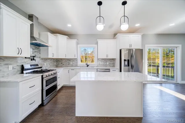 $799,900 | 83 Bible Camp Road, Bloomingburg, NY 12721