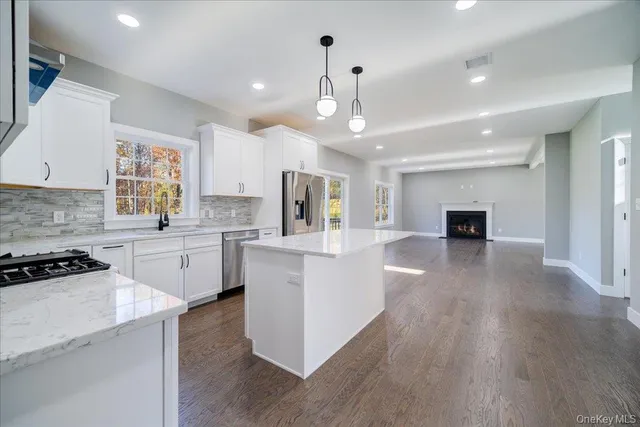 $799,900 | 83 Bible Camp Road, Bloomingburg, NY 12721