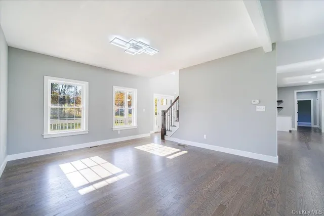 $799,900 | 83 Bible Camp Road, Bloomingburg, NY 12721