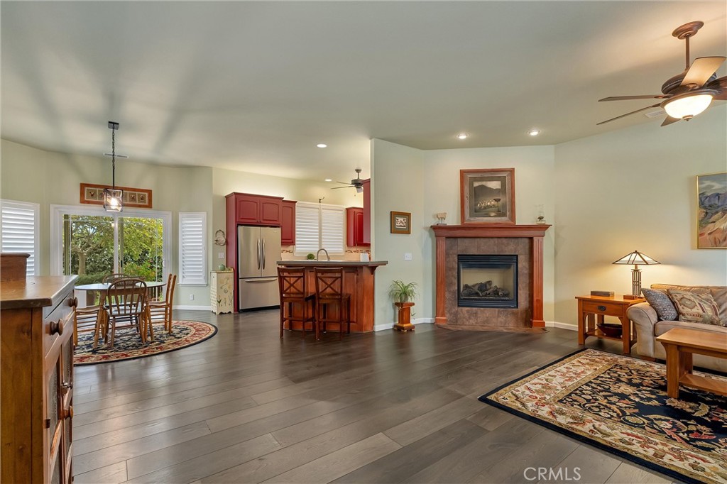 36 Phyllis Court Chico, CA 95928 - Photo 15 of 41 From entry