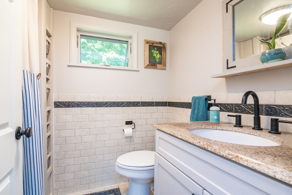 44 Linseed Road Hatfield, MA 01088 - Photo 15 of 37