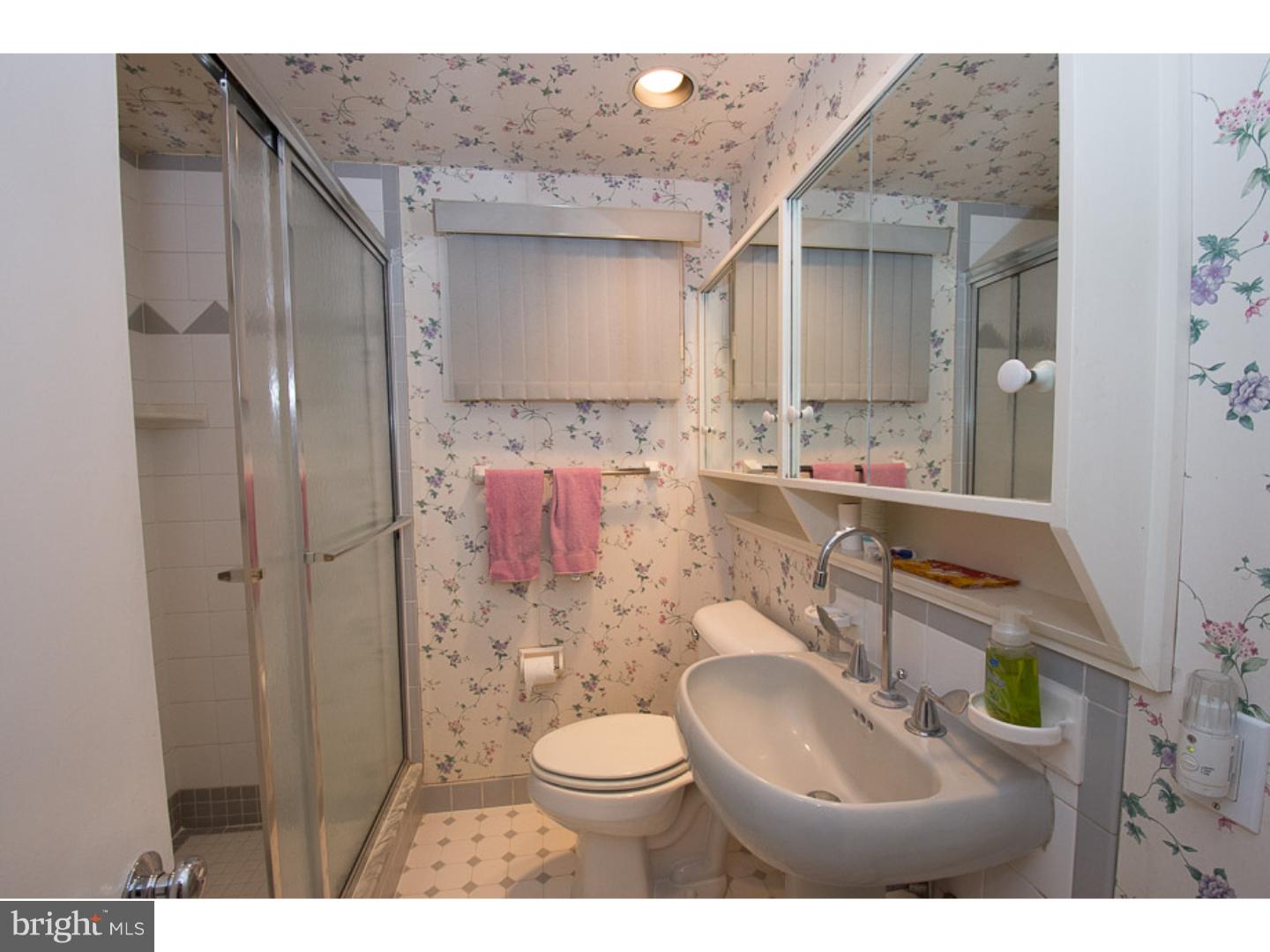 408 Suffolk Road Flourtown, PA 19031 - Photo 12 of 23