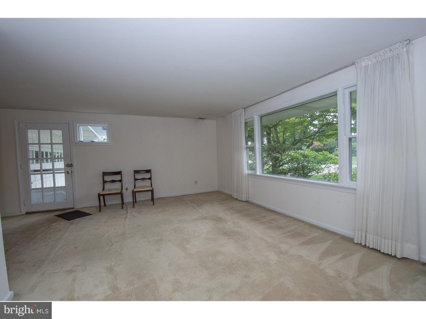 408 Suffolk Road Flourtown, PA 19031 - Photo 3 of 23