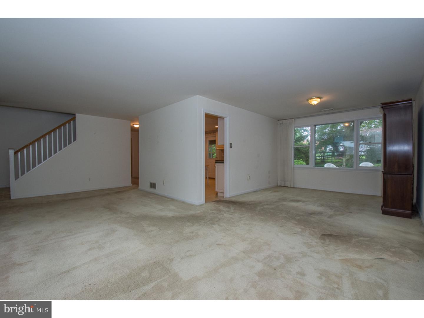 408 Suffolk Road Flourtown, PA 19031 - Photo 4 of 23