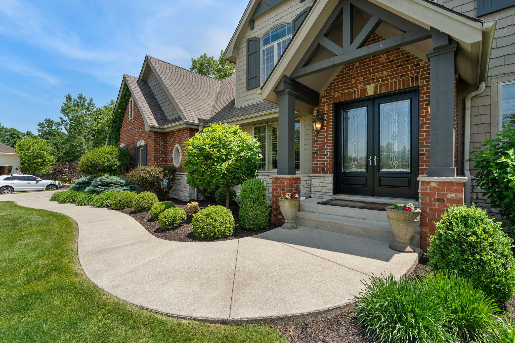 1840 Kleven Lane Crown Point, IN 46307 - Photo 8 of 112 2048x1365