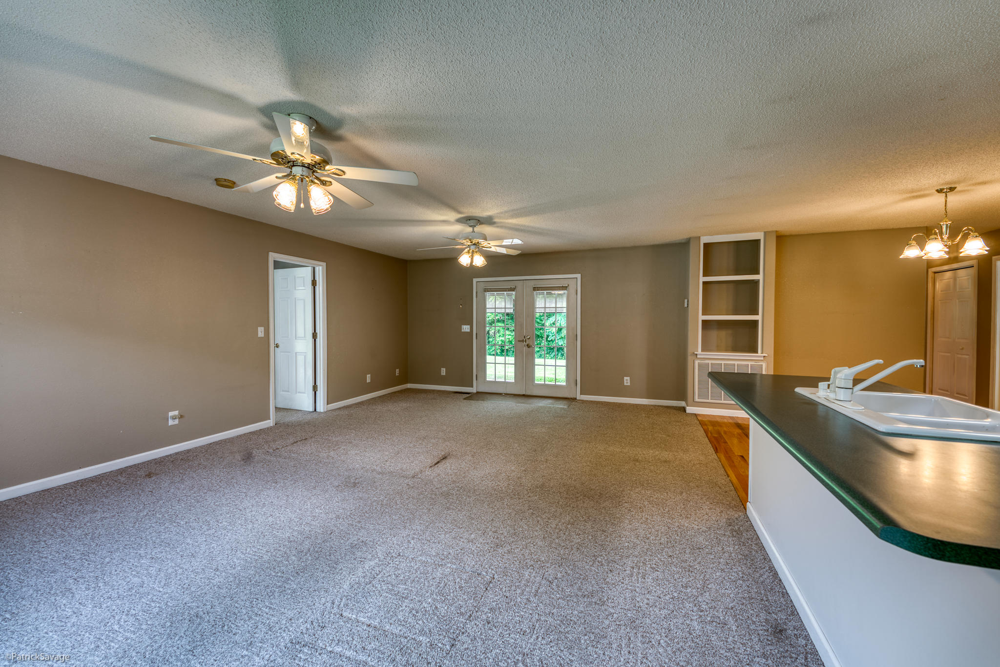 200 Robin Road Bristol, TN 37620 - Photo 11 of 45 200RobinRoadBristolTN-0408