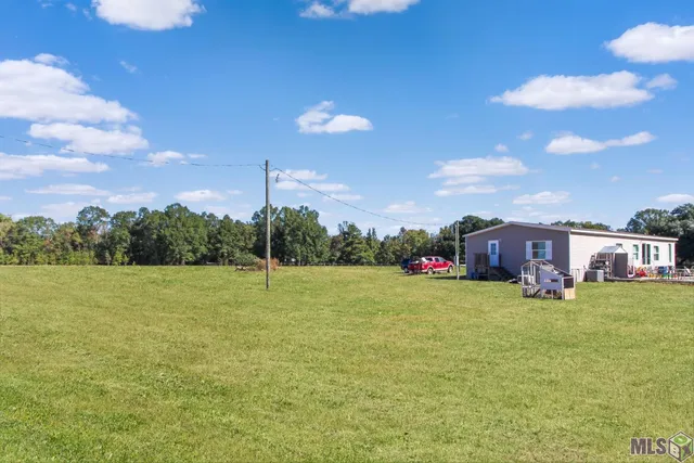 $305,000 | 10176 Greenwell Springs Port Hudson Road, Zachary, LA 70791