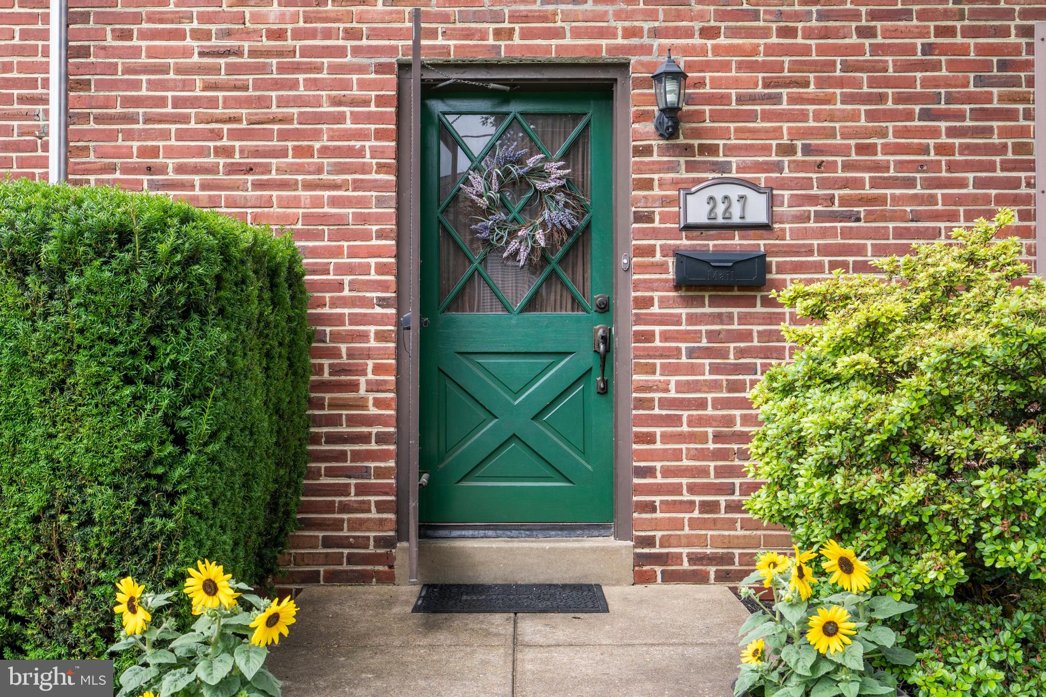 227 Claremont Road Springfield, PA 19064 - Photo 8 of 39