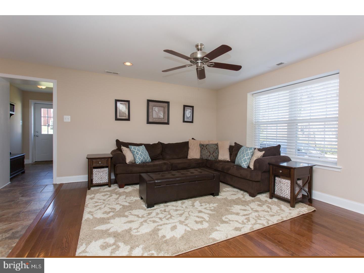 26 Rittenhouse Road Broomall, PA 19008 - Photo 12 of 25 Family Room