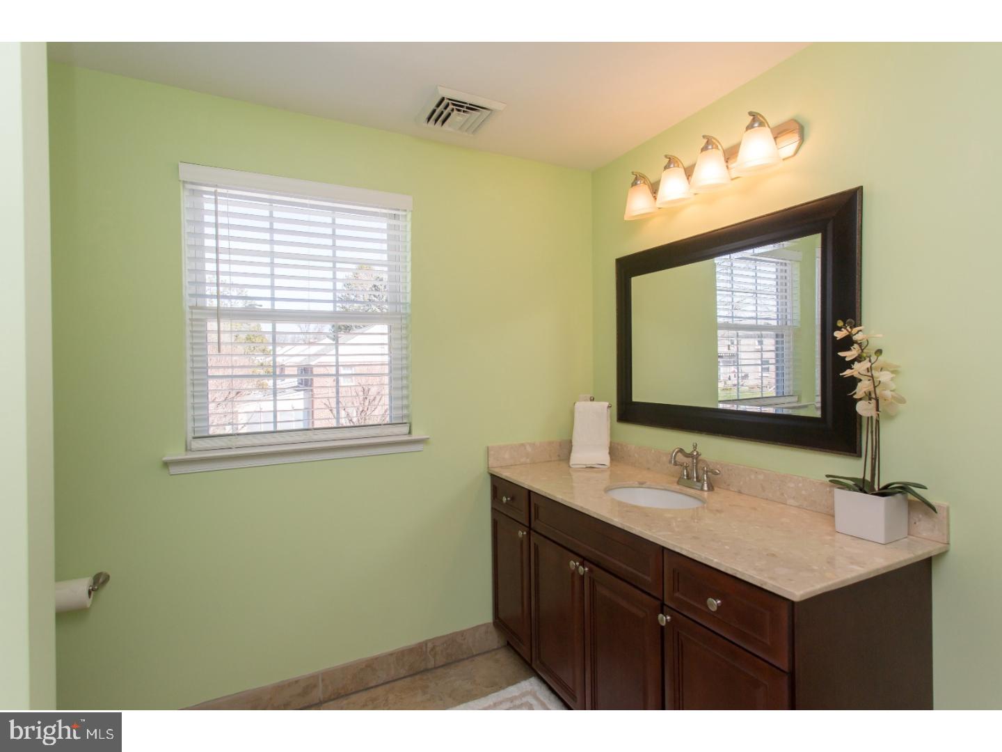 26 Rittenhouse Road Broomall, PA 19008 - Photo 20 of 25 Master Bathroom