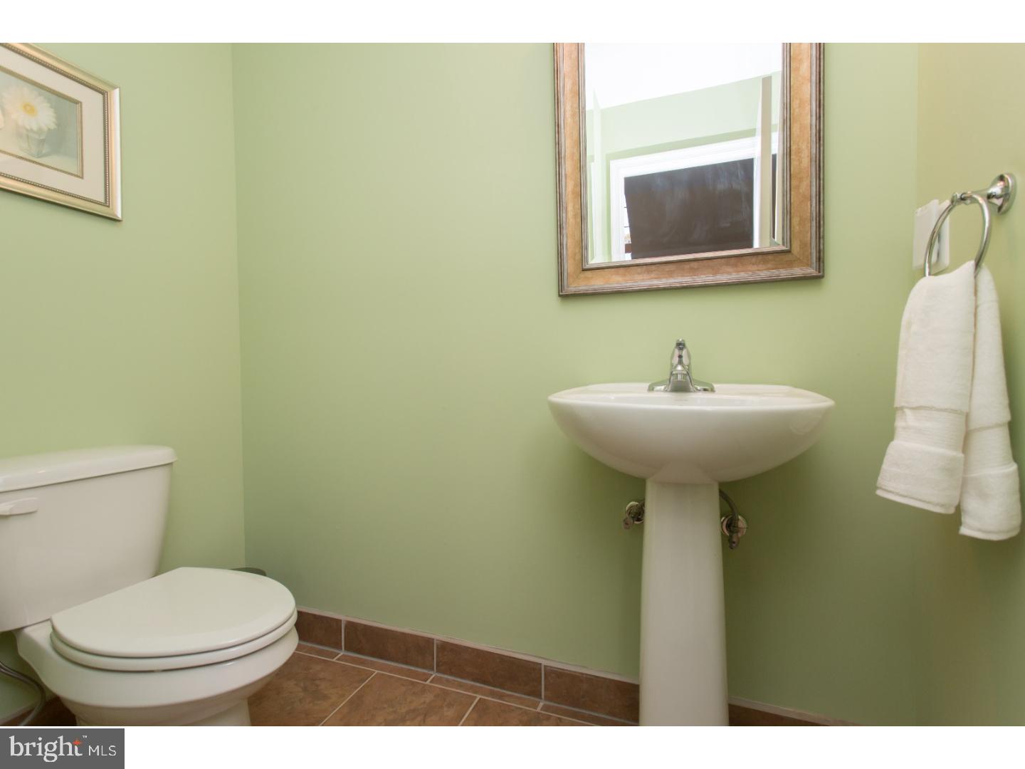 26 Rittenhouse Road Broomall, PA 19008 - Photo 22 of 25 Half Bath