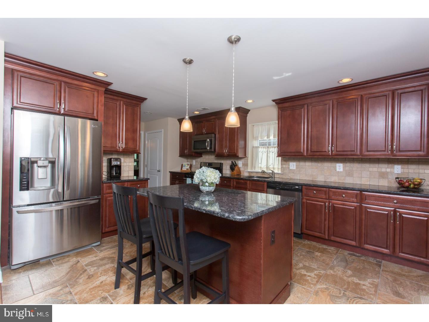 26 Rittenhouse Road Broomall, PA 19008 - Photo 7 of 25 Kitchen