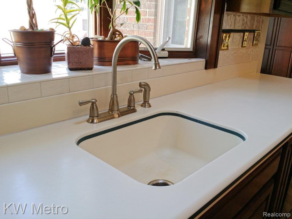 1422 Nottingham Road Grosse Pointe, MI 48230 - Photo 38 of 42 IMG_20140531_161325-1.jpg
