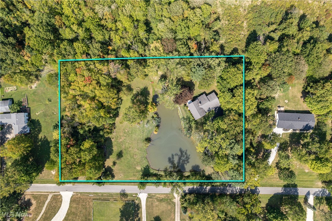 3529 Spring Valley Road Akron, OH 44333 - Photo 38 of 46