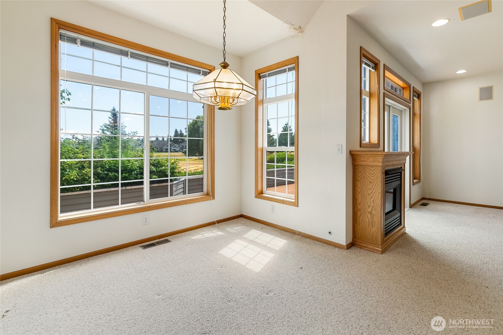 114 Twin Sisters Loop Lynden, WA 98264 - Photo 6 of 24 a view of livingroom with an entryway