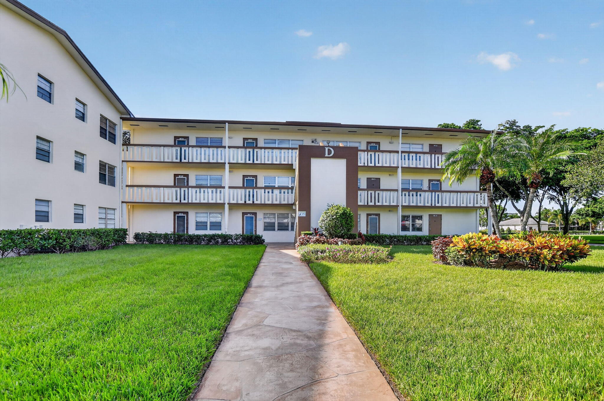 150 Mansfield D Boca Raton, FL 33434 - Photo 1 of 44 Mansfield D