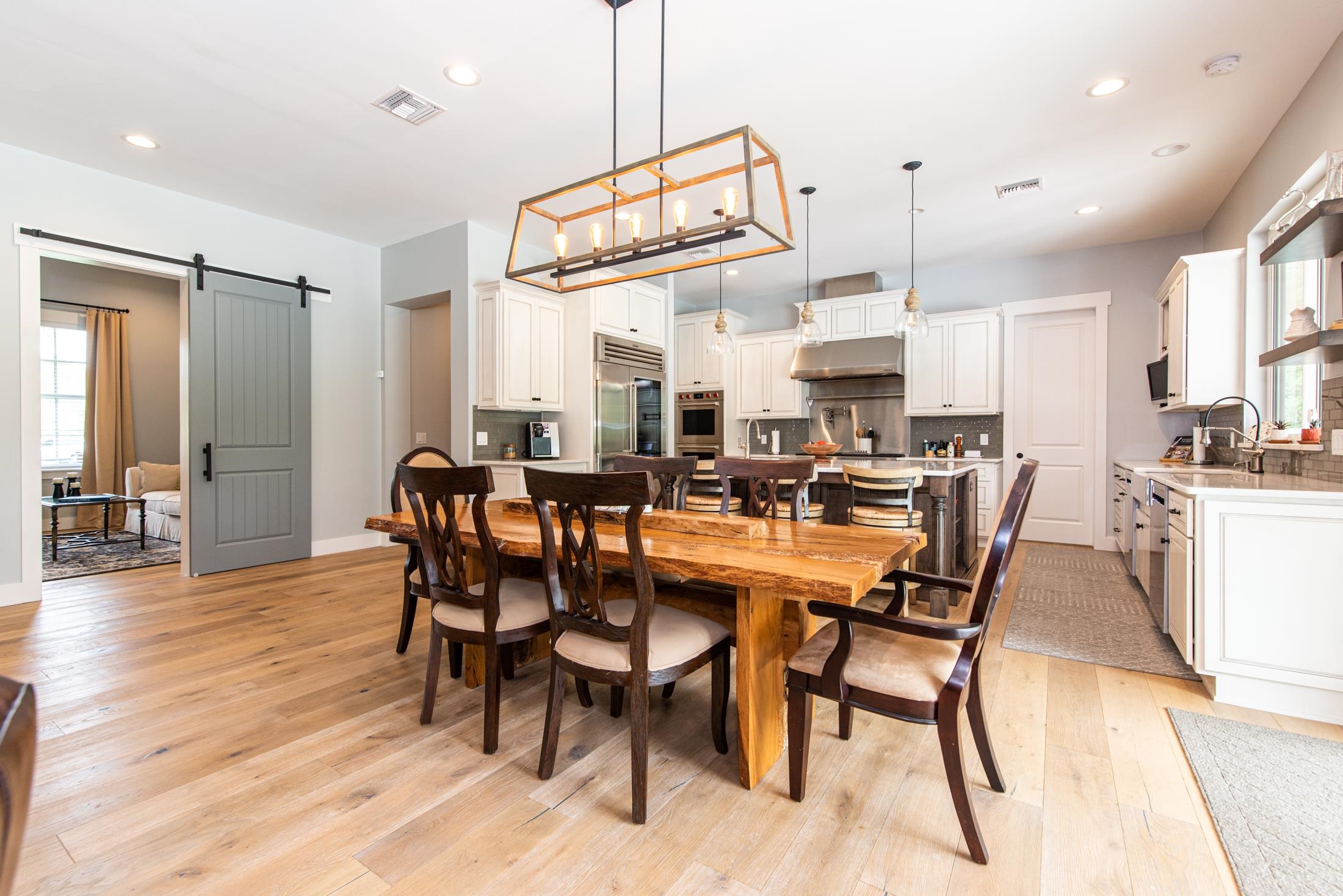 1015 Poinsettia Road St. Augustine, FL 32086 - Photo 10 of 50 a view of a dining area with furniture