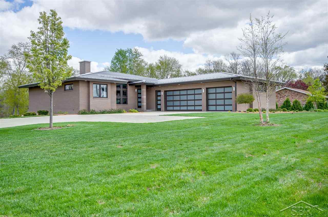 6684 North River Road Freeland, MI 48623 - Photo 2 of 75 50033444-1.JPG