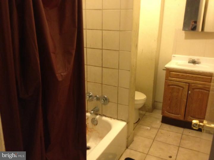 1347 East Rittenhouse Street Philadelphia, PA 19138 - Photo 3 of 8 Gallery Image 3