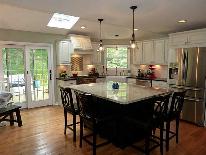 167 Boxfield Road Upper St. Clair, PA 15241 - Photo 12 of 25 Kitchen.