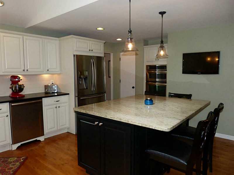 167 Boxfield Road Upper St. Clair, PA 15241 - Photo 13 of 25 Kitchen.
