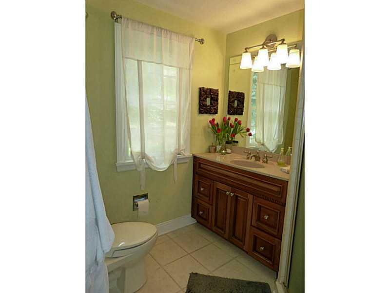 167 Boxfield Road Upper St. Clair, PA 15241 - Photo 15 of 25 Master Bath/Spa.