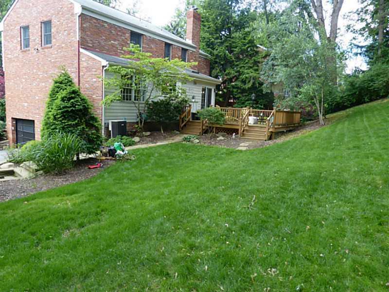 167 Boxfield Road Upper St. Clair, PA 15241 - Photo 25 of 25 Exterior Back.