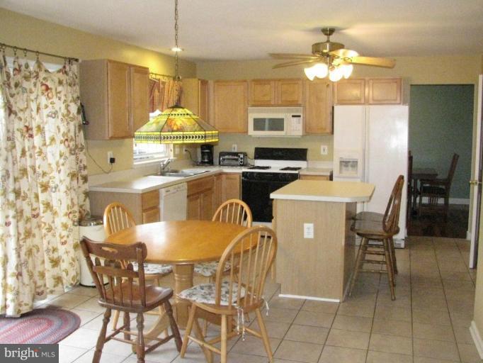 1206 Longbow Road Mount Airy, MD 21771 - Photo 4 of 21 Kitchen