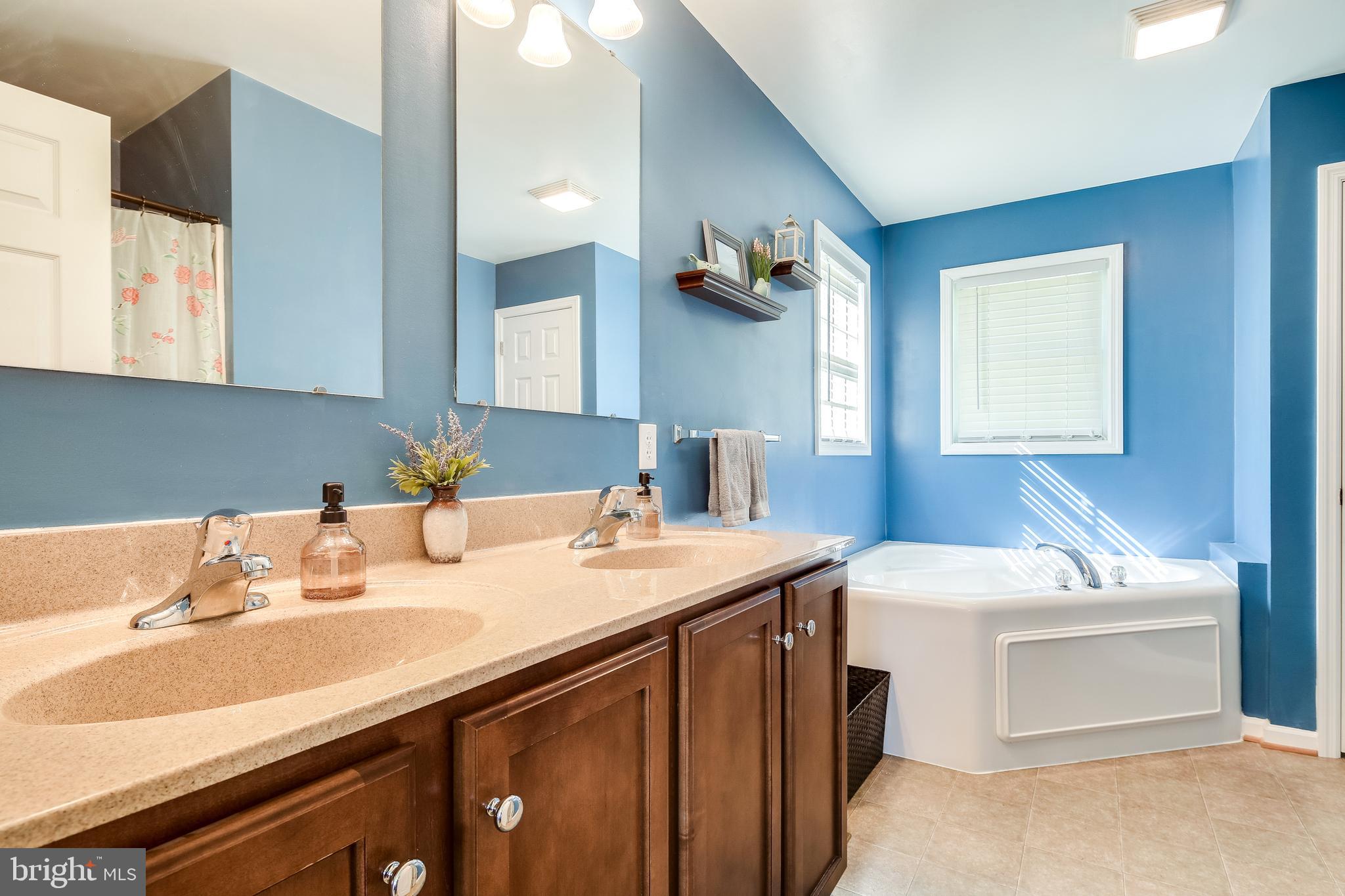 15210 Frederick Road Woodbine, MD 21797 - Photo 14 of 22 Primary Bathroom (Upper Level)