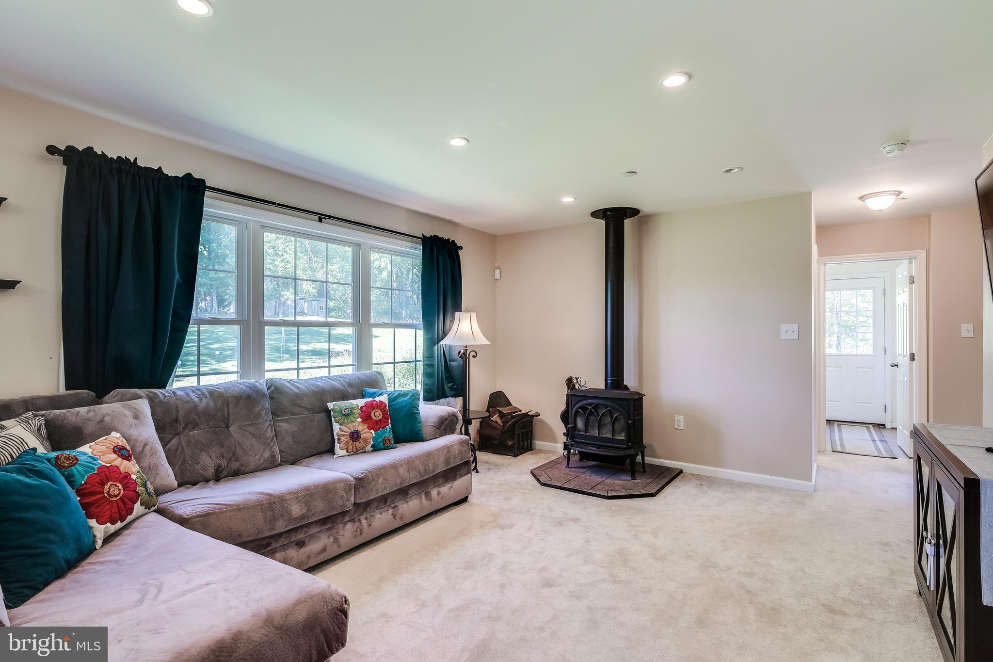 15210 Frederick Road Woodbine, MD 21797 - Photo 10 of 22 Family Room (Upper Level)