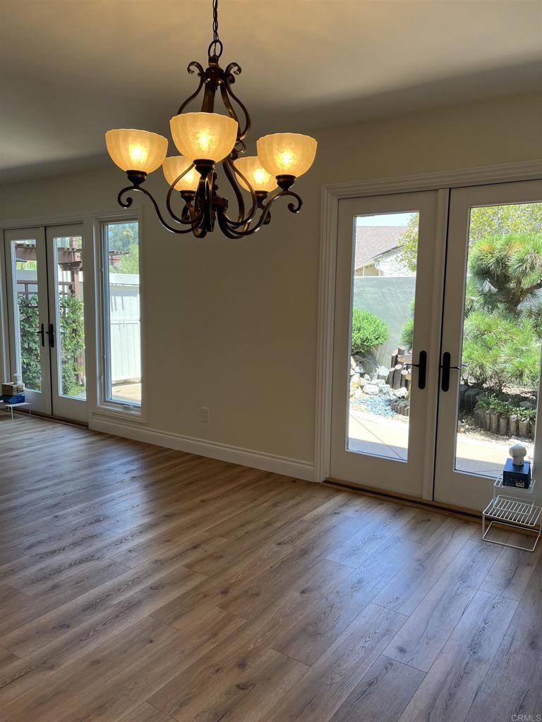 119 Cancha De Golf Rancho Santa Fe, CA 92091 - Photo 7 of 15 Living Room