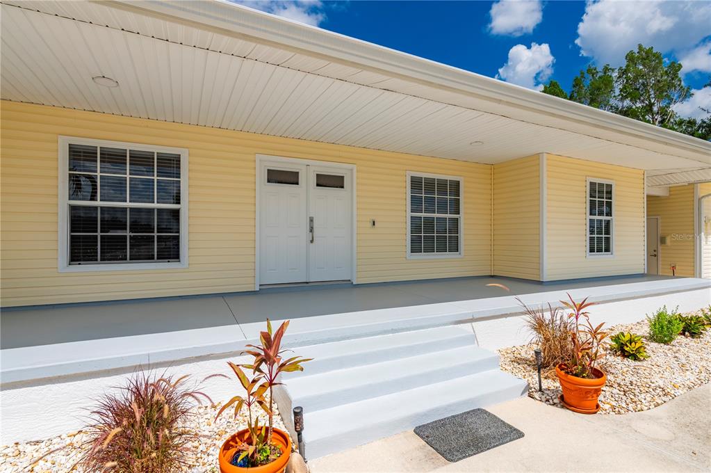 569 Rio Vista Avenue Punta Gorda, FL 33982 - Photo 10 of 100