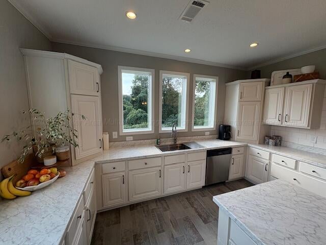 200 Marylee Road Cordova, AL 35550 - Photo 2 of 36 Gorgeous and bright kitchen