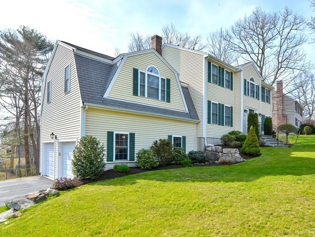 49 Hilltop Road Franklin, MA 02038 - Photo 3 of 42 Gallery Image 3
